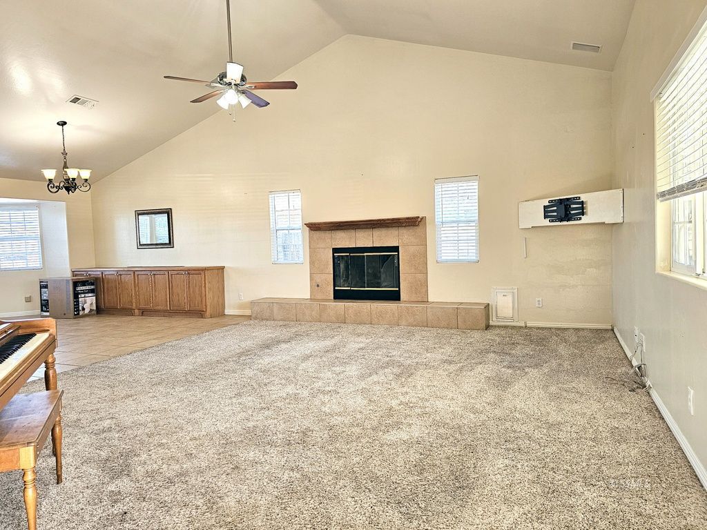 804 West Bataan Avenue Ridgecrest, CA 93555 - Photo 12 of 50