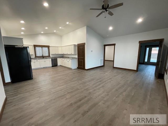 804 Cleveland Avenue Salmon, ID 83467 - Photo 8 of 28 Kitchen from living room