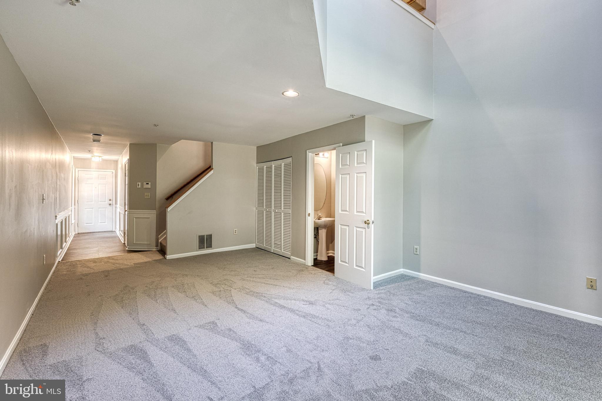 17 Bank Spring Court Owings Mills, MD 21117 - Photo 5 of 31