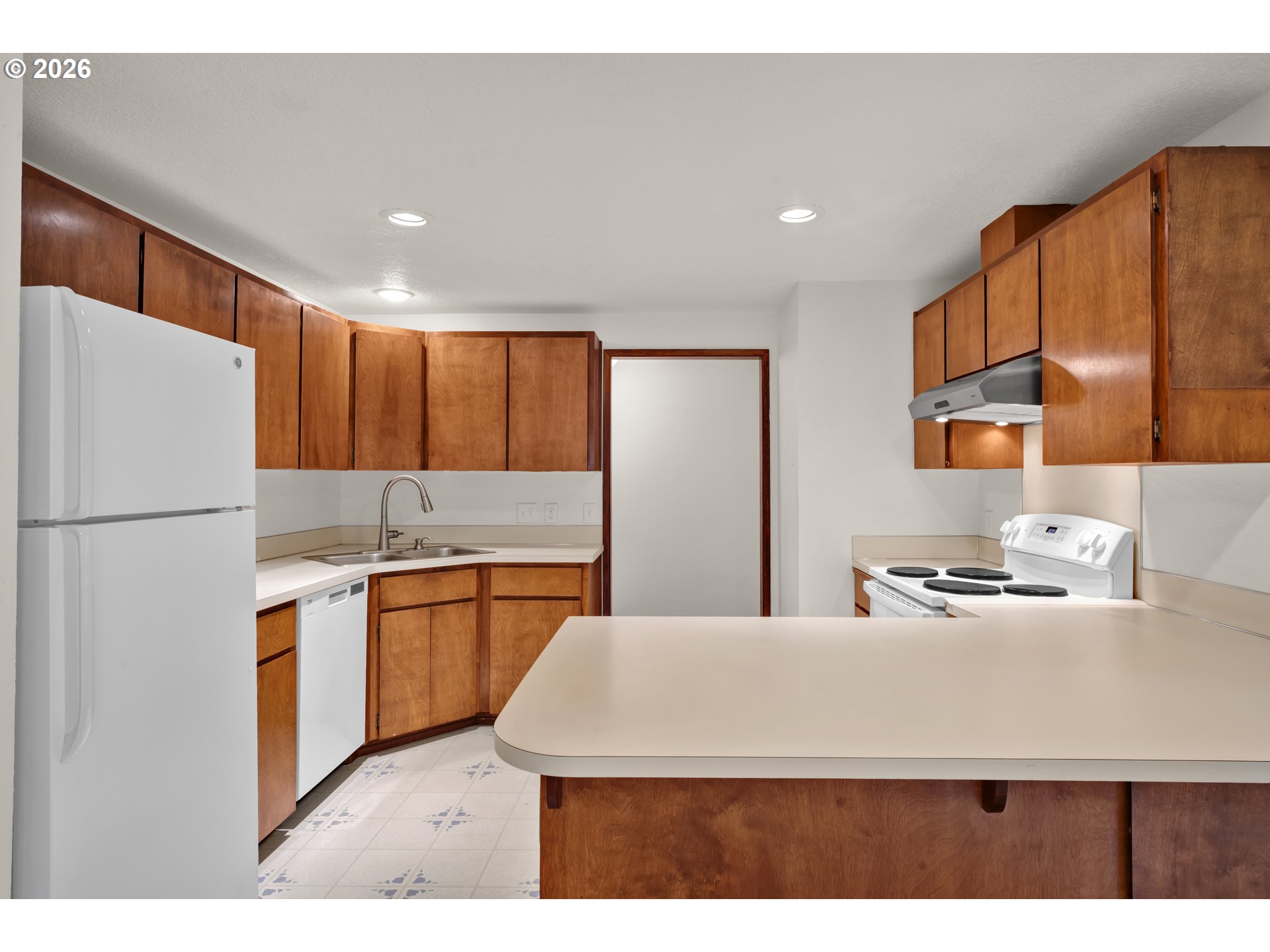 4017 Dillard Road Eugene, OR 97405 - Photo 10 of 37