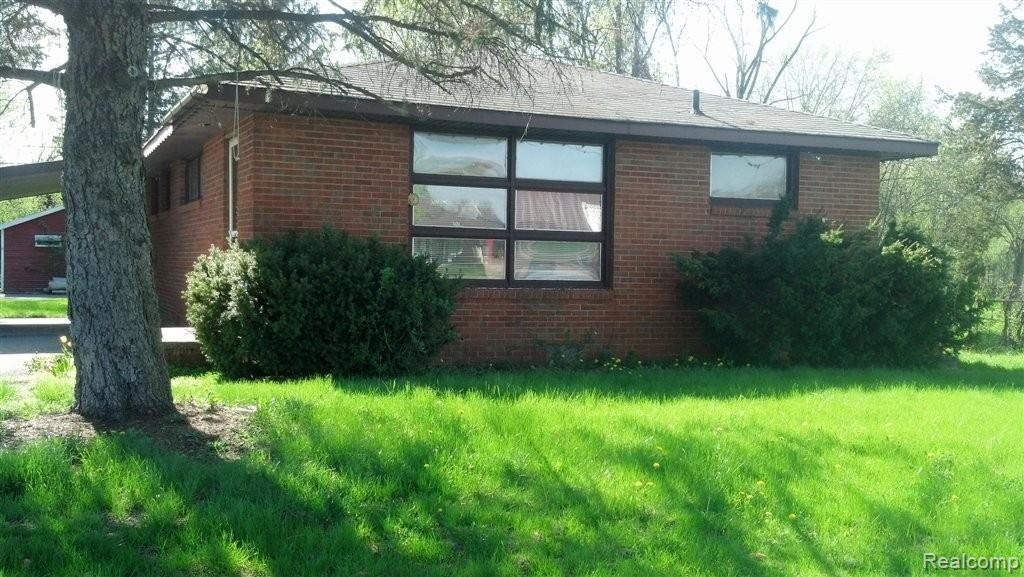 774 Sumpter Road Belleville, MI 48111 - Photo 2 of 6 774 sumpter 2.jpg