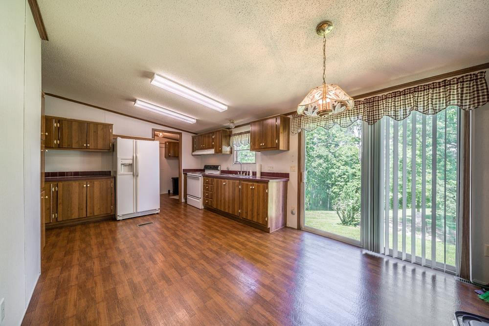 410 Reeves Road Dry Ridge, KY 41035 - Photo 9 of 33