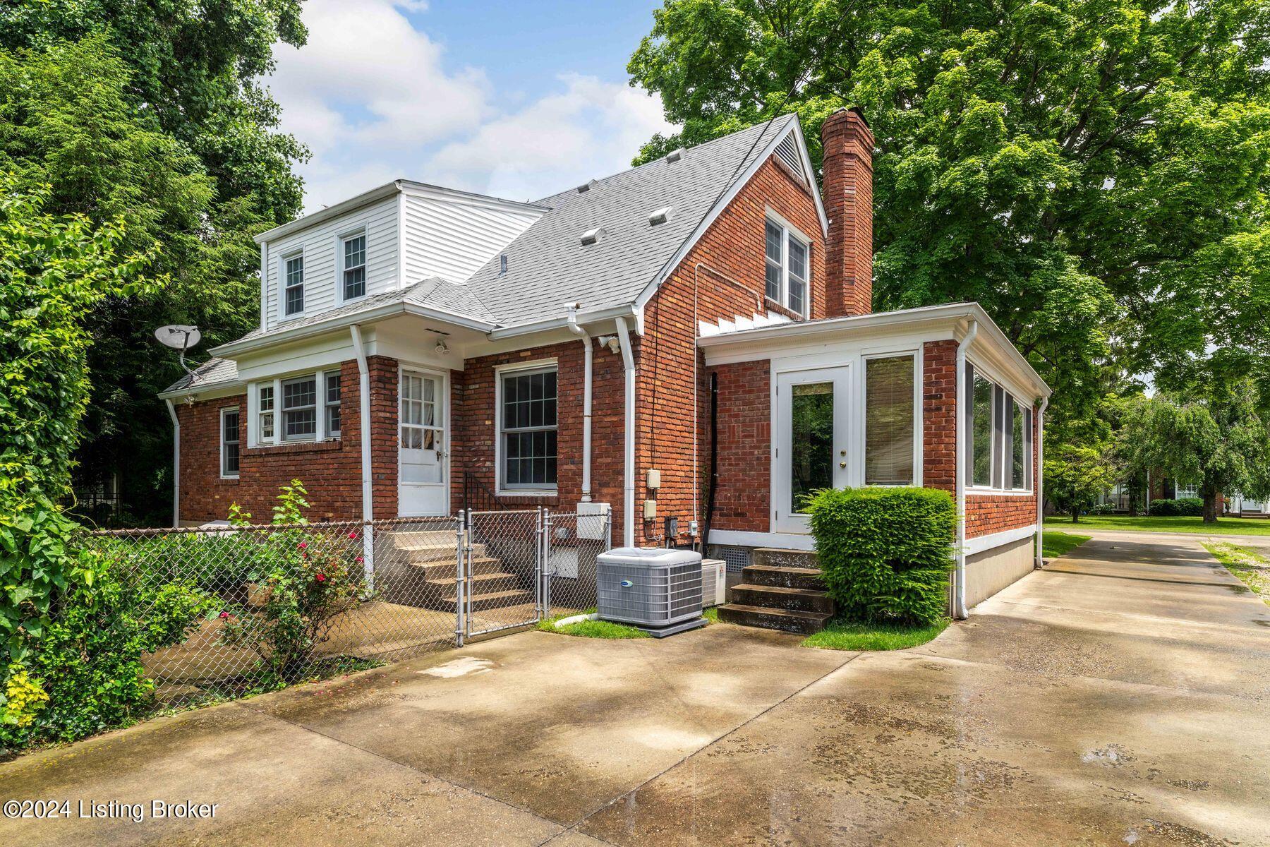 204 Gibson Road Louisville, KY 40207 - Photo 28 of 34 photo_online_037