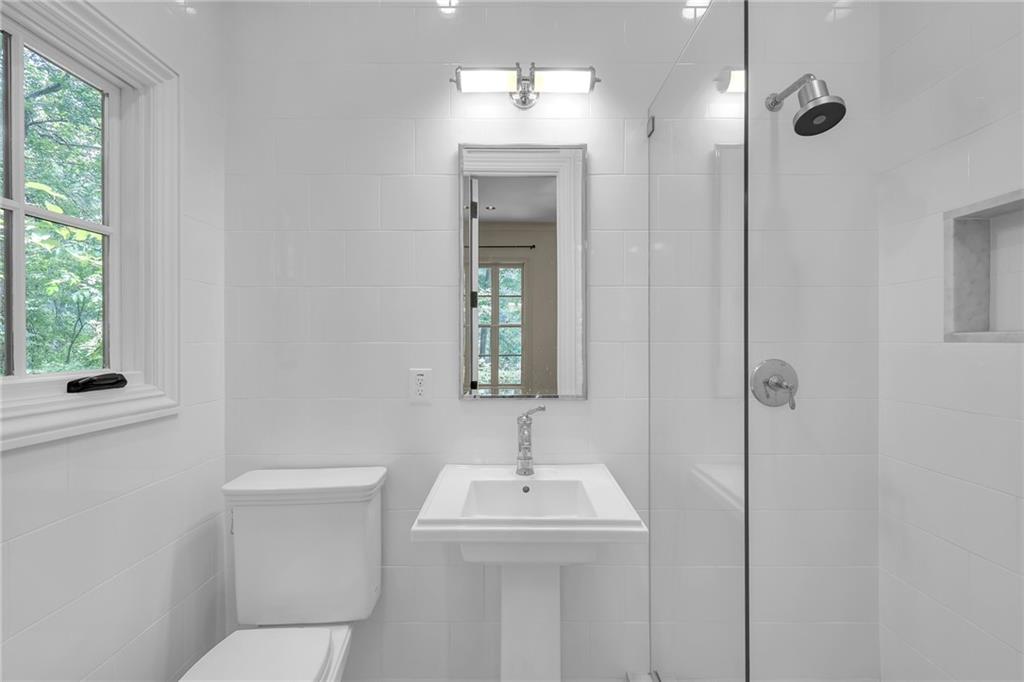 425 Broadland Road Northwest Atlanta, GA 30342 - Photo 43 of 58