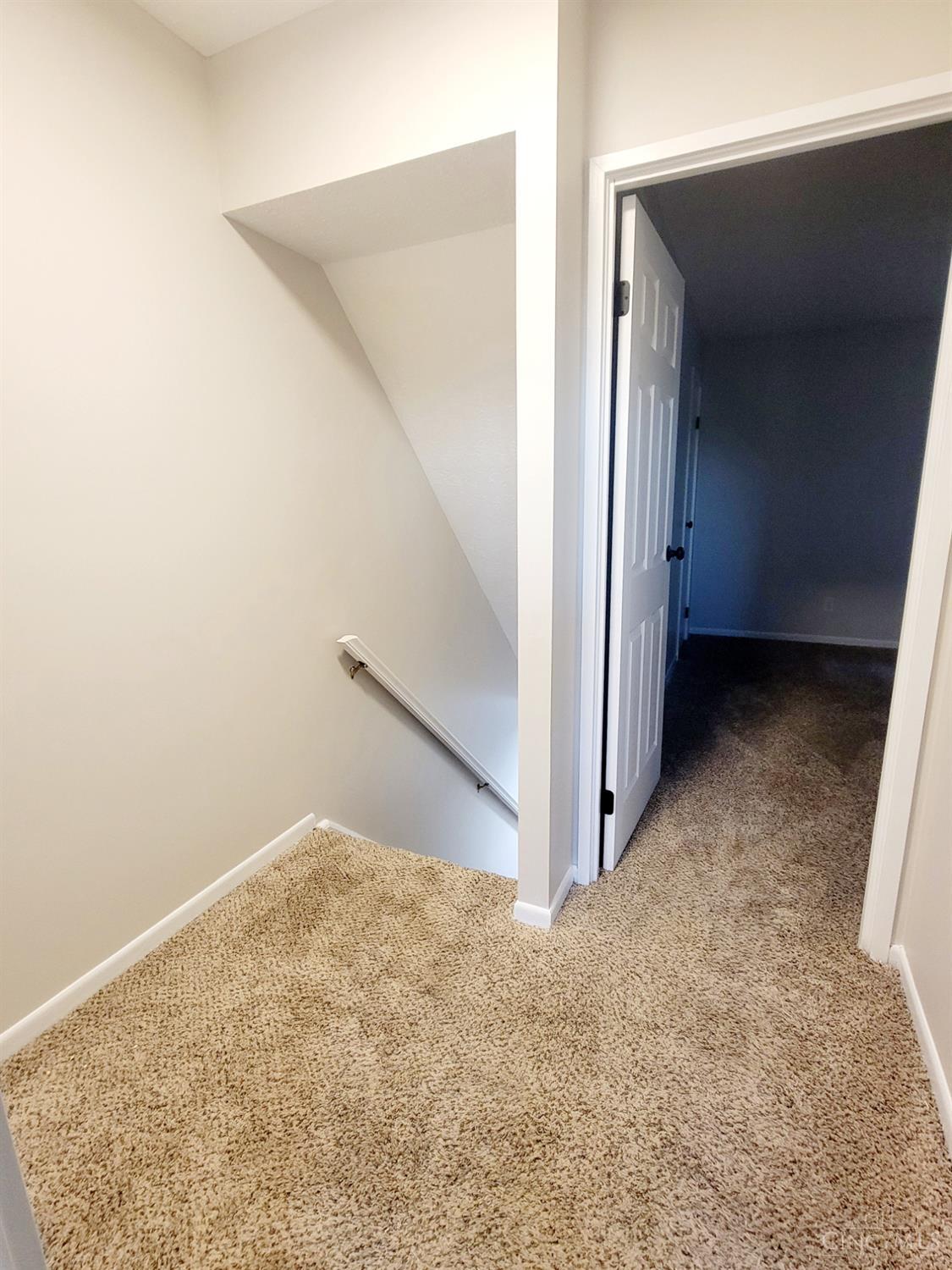 5638 Springdale Road, Unit 6 Cincinnati, OH 45251 - Photo 8 of 14