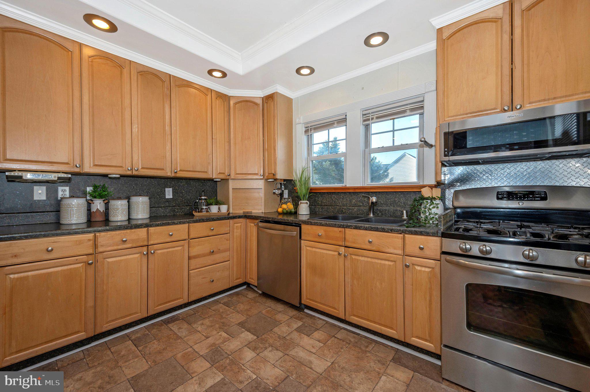 9384 North Laurel Road Laurel, MD 20723 - Photo 18 of 47 PDR_7991