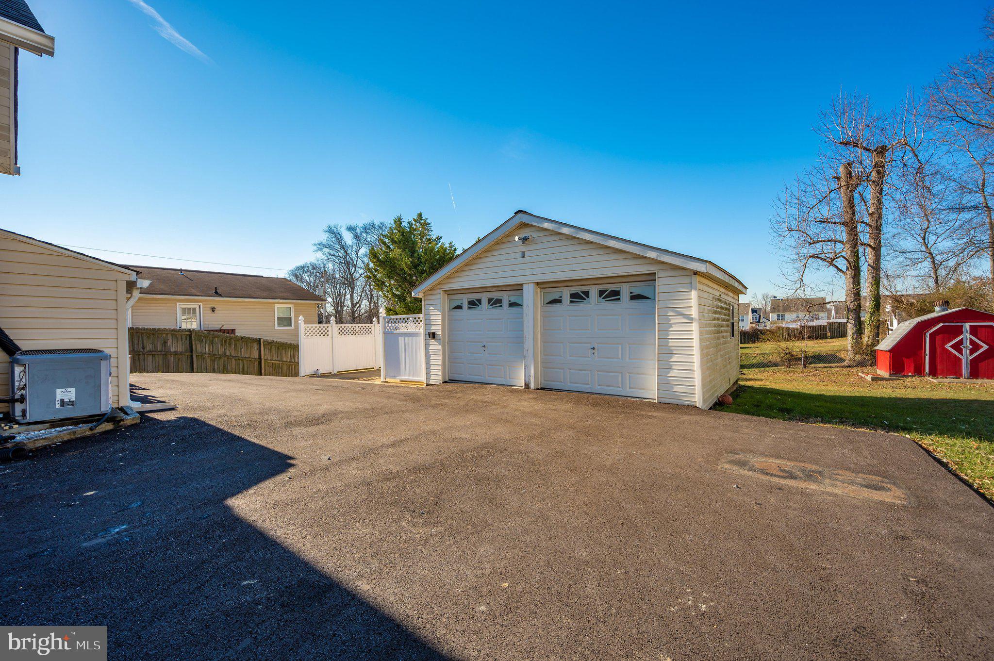 9384 North Laurel Road Laurel, MD 20723 - Photo 4 of 47 PDR_8058