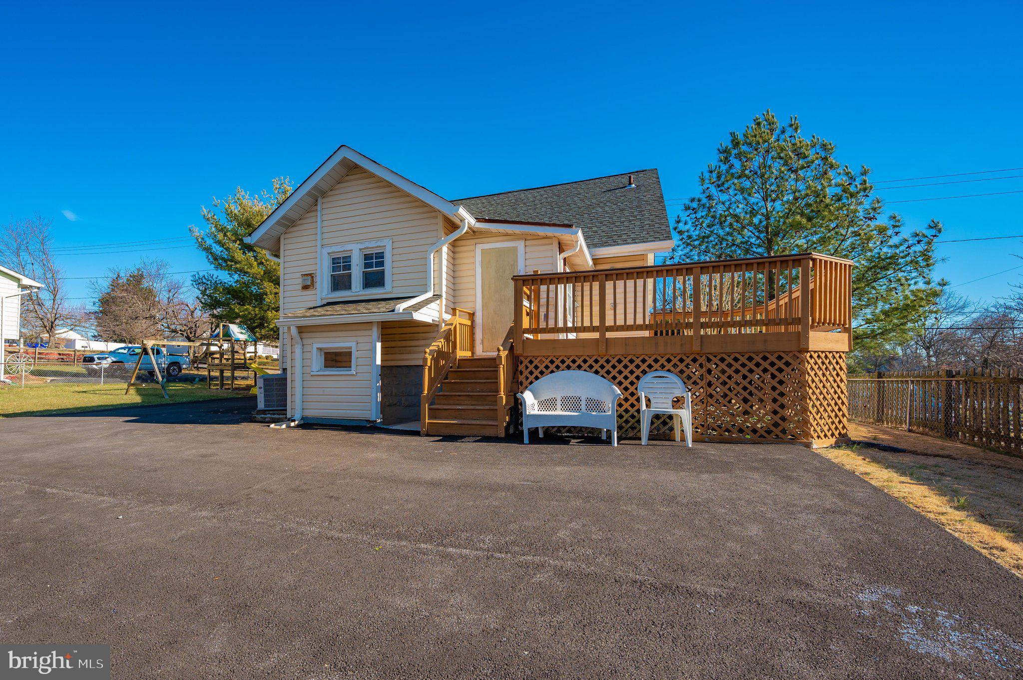 9384 North Laurel Road Laurel, MD 20723 - Photo 5 of 47 PDR_8063