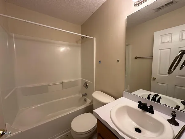 $1,600 | 306 Black Bird Court, Cary, NC 27511