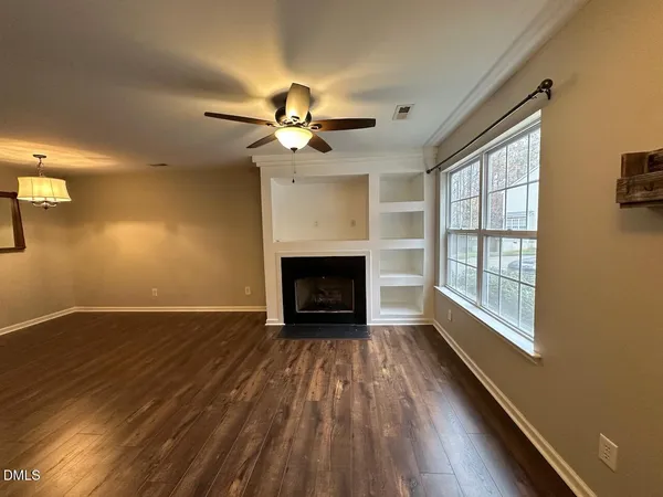 $1,600 | 306 Black Bird Court, Cary, NC 27511