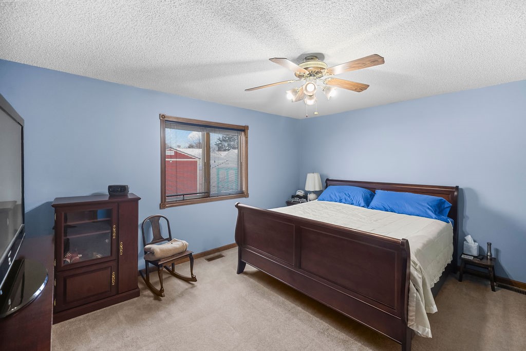 4688 Mission Drive Decatur, IL 62526 - Photo 22 of 33
