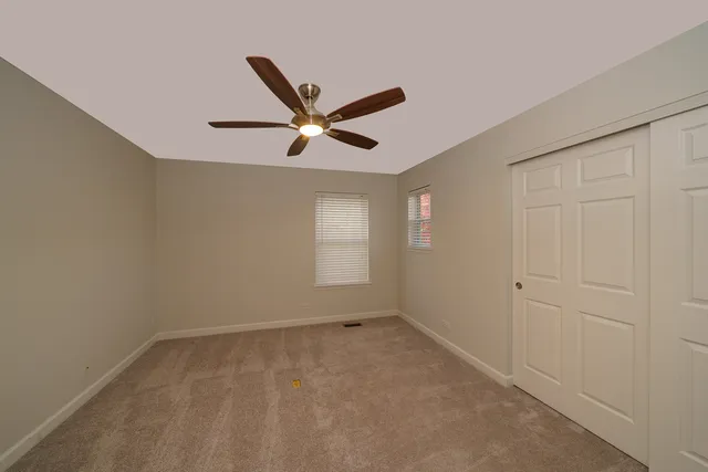 $375,000 | 2930 Glacier Way, Unit A, Wauconda, IL 60084