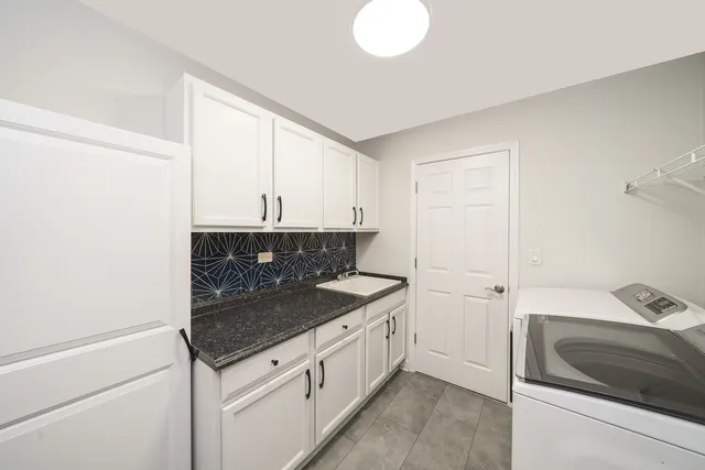 $375,000 | 2930 Glacier Way, Unit A, Wauconda, IL 60084