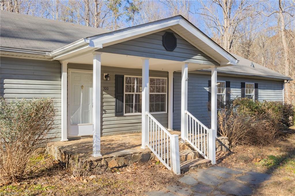 300 Winding Ridge Lane Lexington, NC 27292 - Photo 2 of 29 Gallery Image 2