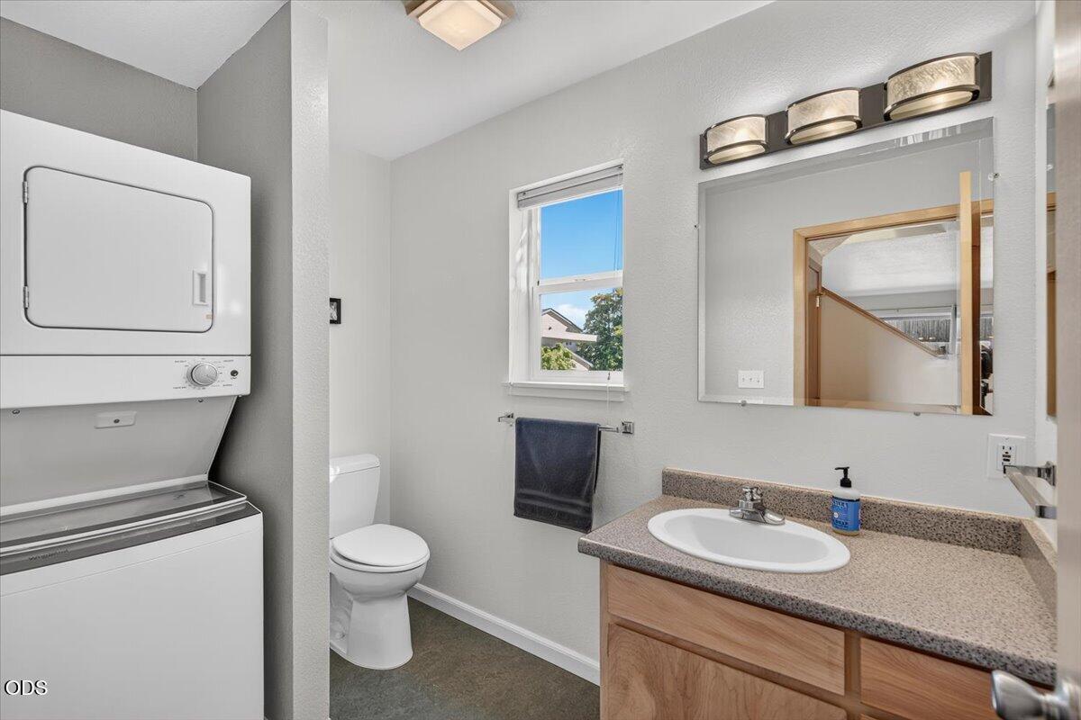 461 Tulipan Way Talent, OR 97540 - Photo 12 of 24