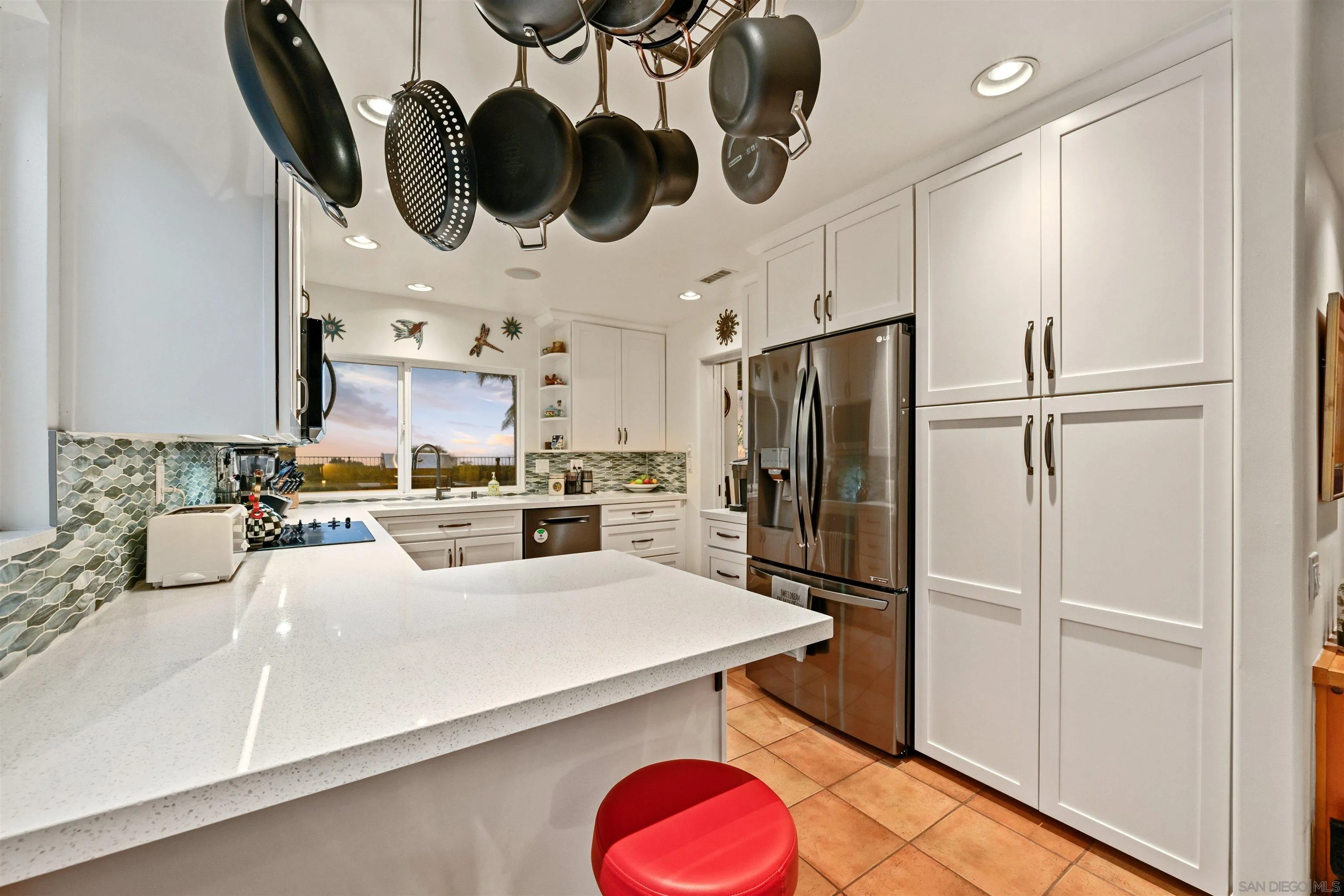 7215 Daffodil Place Carlsbad, CA 92011 - Photo 17 of 57