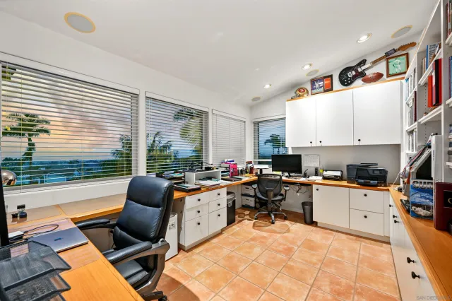 $2,795,000 | 7215 Daffodil Place, Carlsbad, CA 92011