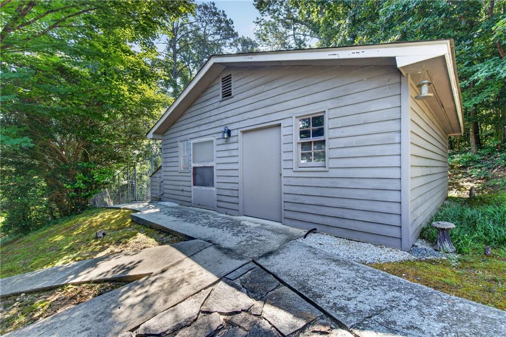 188 Hillendale Drive Toccoa, GA 30577 - Photo 11 of 40