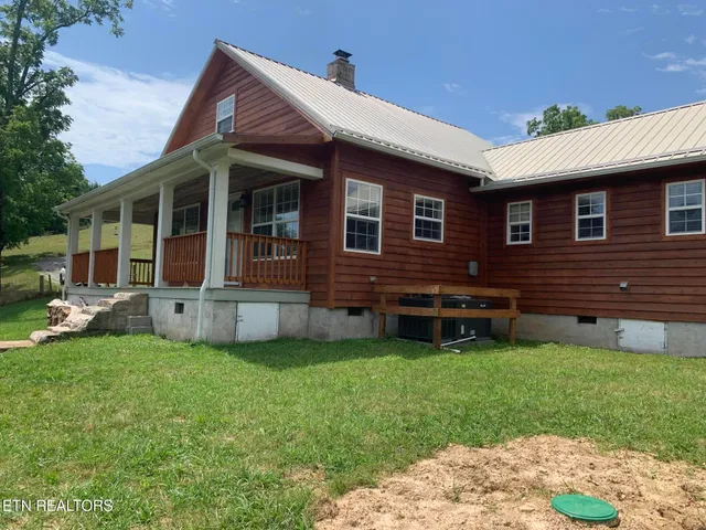 $500,000 | 223 Ulysses Daniels Lane, Harrogate, TN 37752