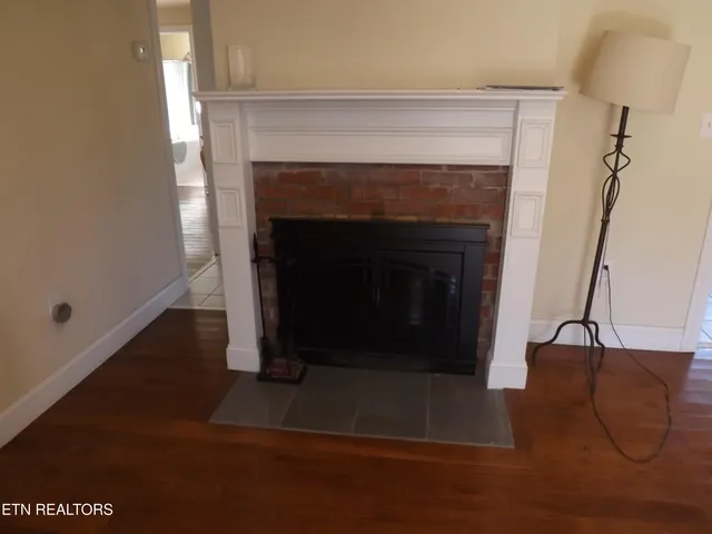 $500,000 | 223 Ulysses Daniels Lane, Harrogate, TN 37752