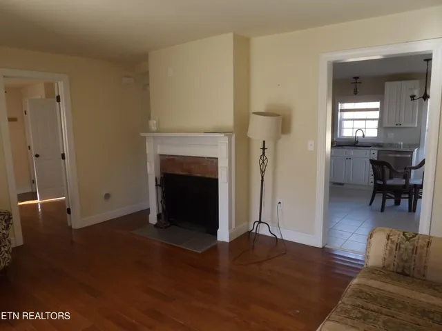 $500,000 | 223 Ulysses Daniels Lane, Harrogate, TN 37752