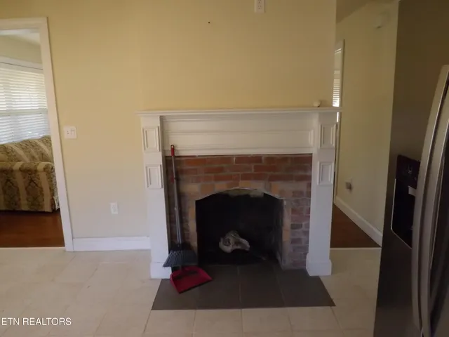 $500,000 | 223 Ulysses Daniels Lane, Harrogate, TN 37752