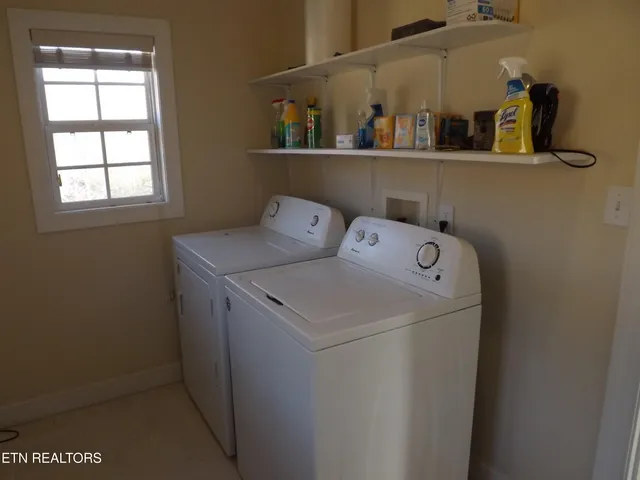 $500,000 | 223 Ulysses Daniels Lane, Harrogate, TN 37752