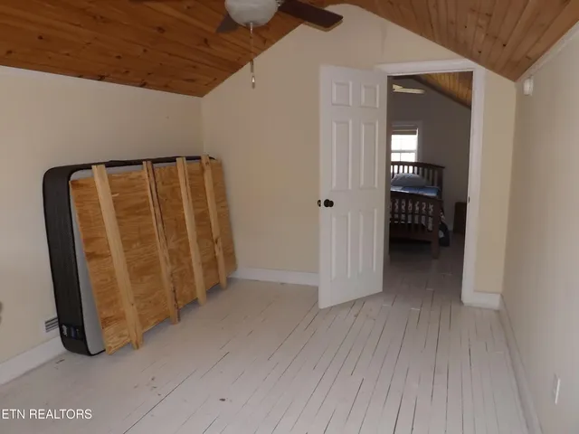 $500,000 | 223 Ulysses Daniels Lane, Harrogate, TN 37752