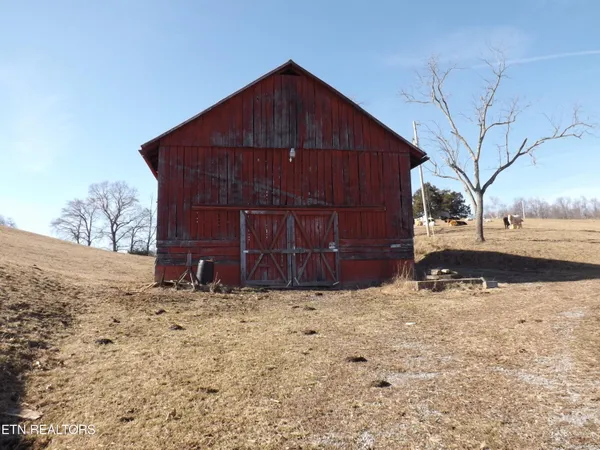 $500,000 | 223 Ulysses Daniels Lane, Harrogate, TN 37752
