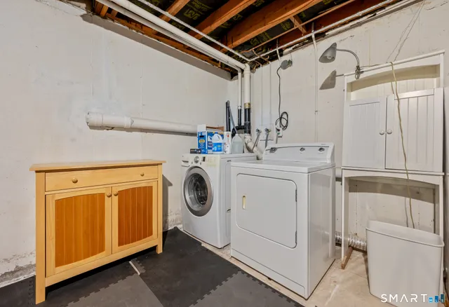 $240,000 | 3 Bayberry Court, Unit 3, Cromwell, CT 06416