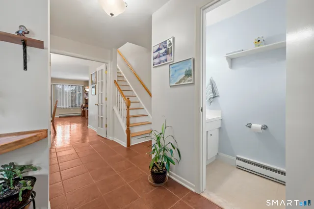 $240,000 | 3 Bayberry Court, Unit 3, Cromwell, CT 06416