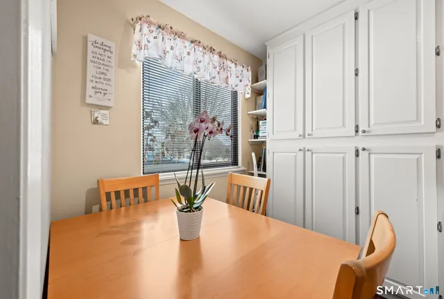 $240,000 | 3 Bayberry Court, Unit 3, Cromwell, CT 06416