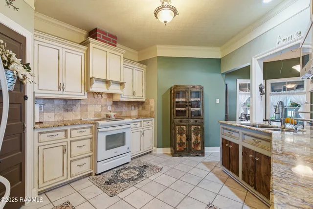 $270,000 | 4006 Stelly Road, New Iberia, LA 70560