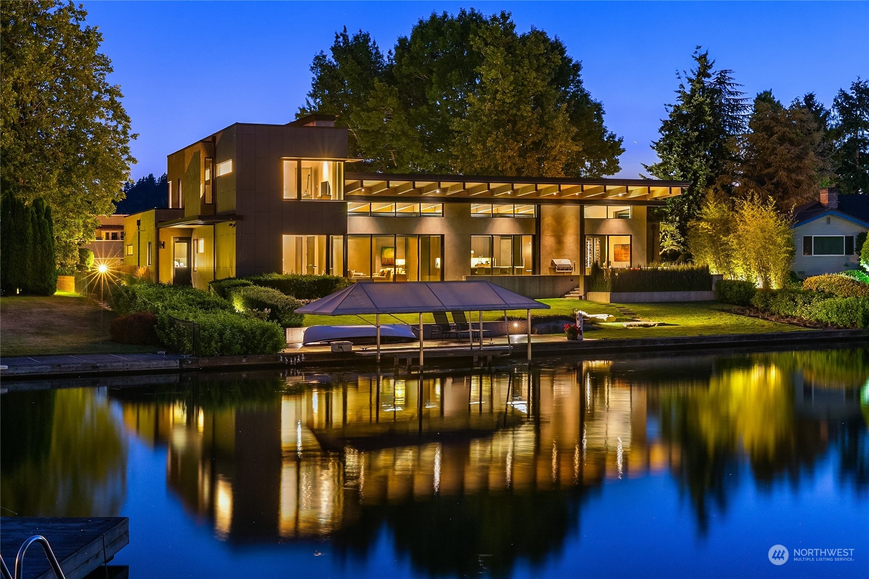 85 Cascade Key Bellevue, WA 98006 - Photo 2 of 37 a view of swimming pool with outdoor seating