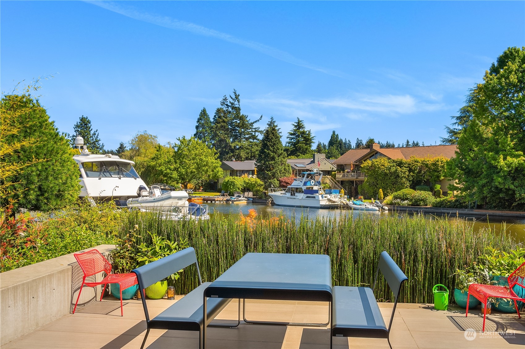 85 Cascade Key Bellevue, WA 98006 - Photo 33 of 37 a view of a lake with couches and city view