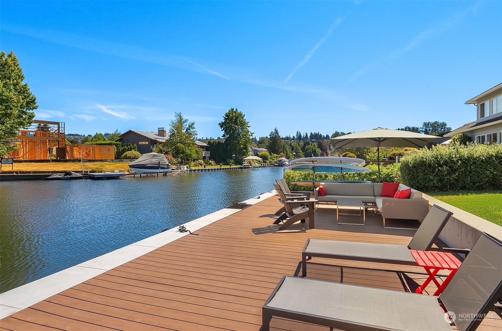 85 Cascade Key Bellevue, WA 98006 - Photo 35 of 37 a view of a lake with outdoor seating