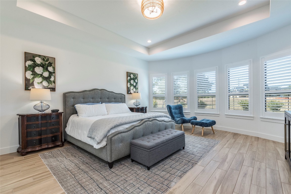 108 Gaucho Way Dripping Springs, TX 78620 - Photo 20 of 39 Primary Bedroom