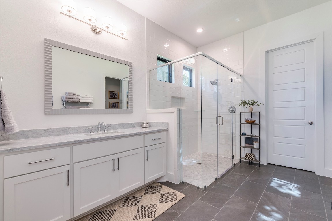 108 Gaucho Way Dripping Springs, TX 78620 - Photo 25 of 39 Guest Bath 1