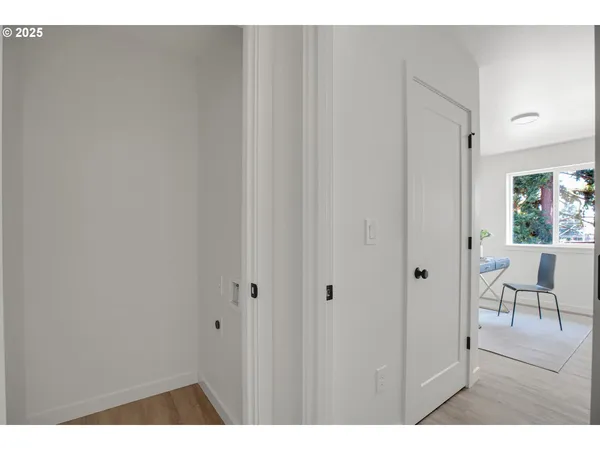 $242,500 | 14840 Northeast Couch Street, Unit 7, Portland, OR 97230