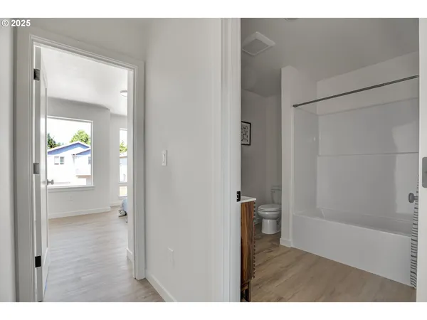 $242,500 | 14840 Northeast Couch Street, Unit 7, Portland, OR 97230
