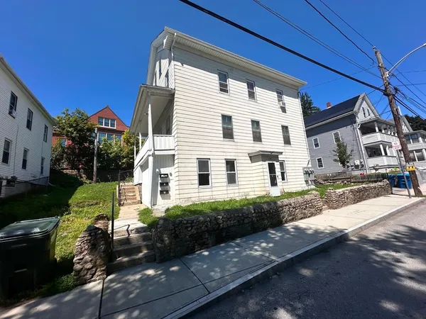 $1,400 | 17 Granite Street, Unit 1, Webster, MA 01570