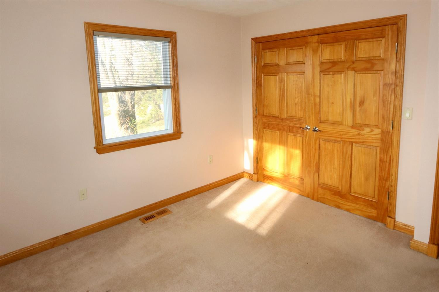 5025 Iosco Road Webberville, MI 48892 - Photo 17 of 39 Photo 17
