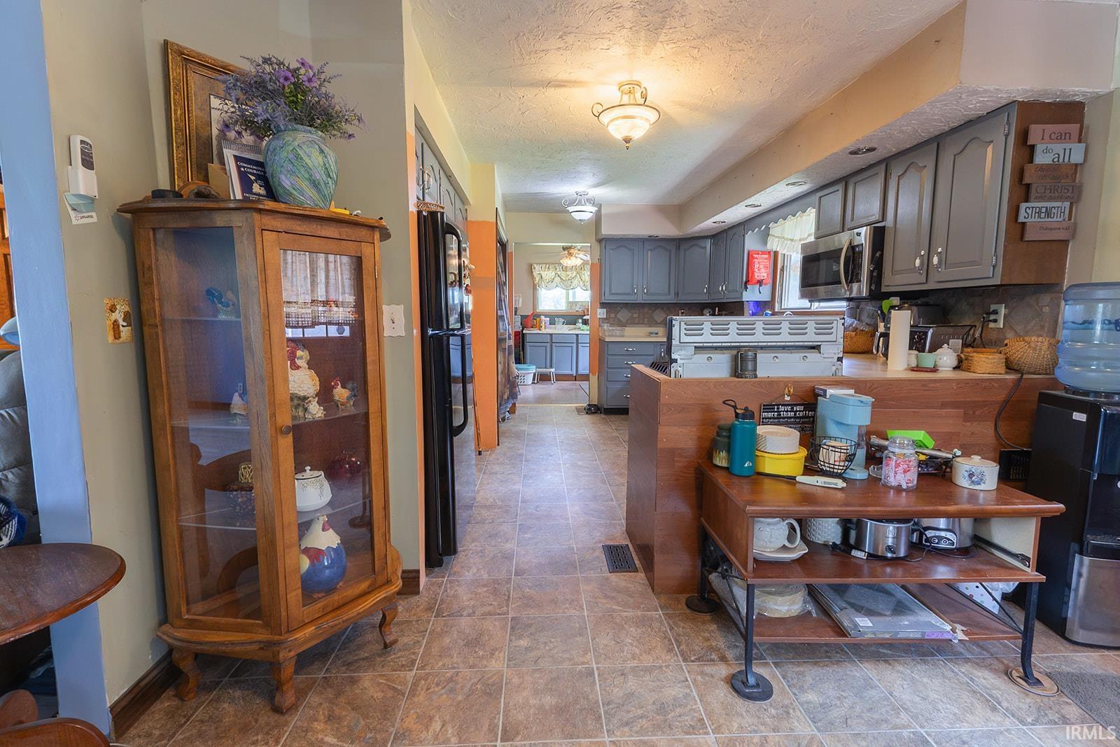 577 North St Road Farmland, IN 47340 - Photo 10 of 49