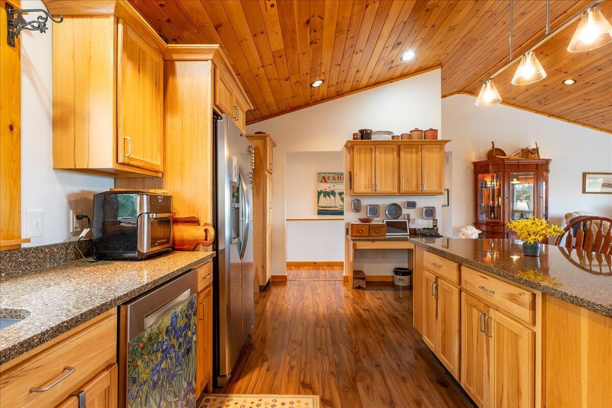 516 Bayside Road Ellsworth, ME 04605 - Photo 10 of 39 516 Bayside Road, Ellsworth, ME