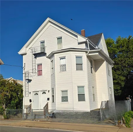 $675,000 | 207 Pawtucket Avenue, Pawtucket, RI 02860