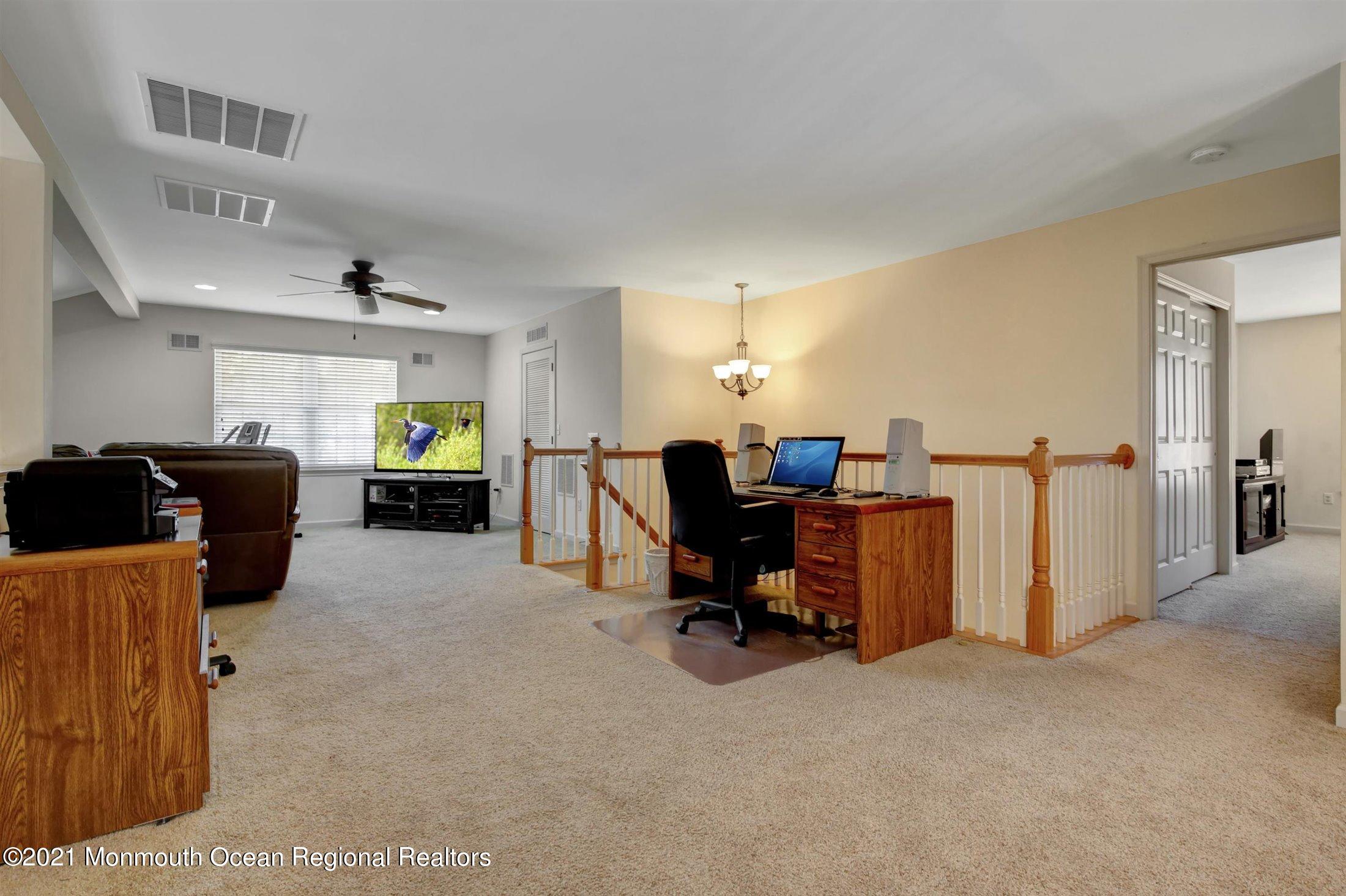 27 Muirfield Road Jackson, NJ 08527 - Photo 24 of 45 24-Loft