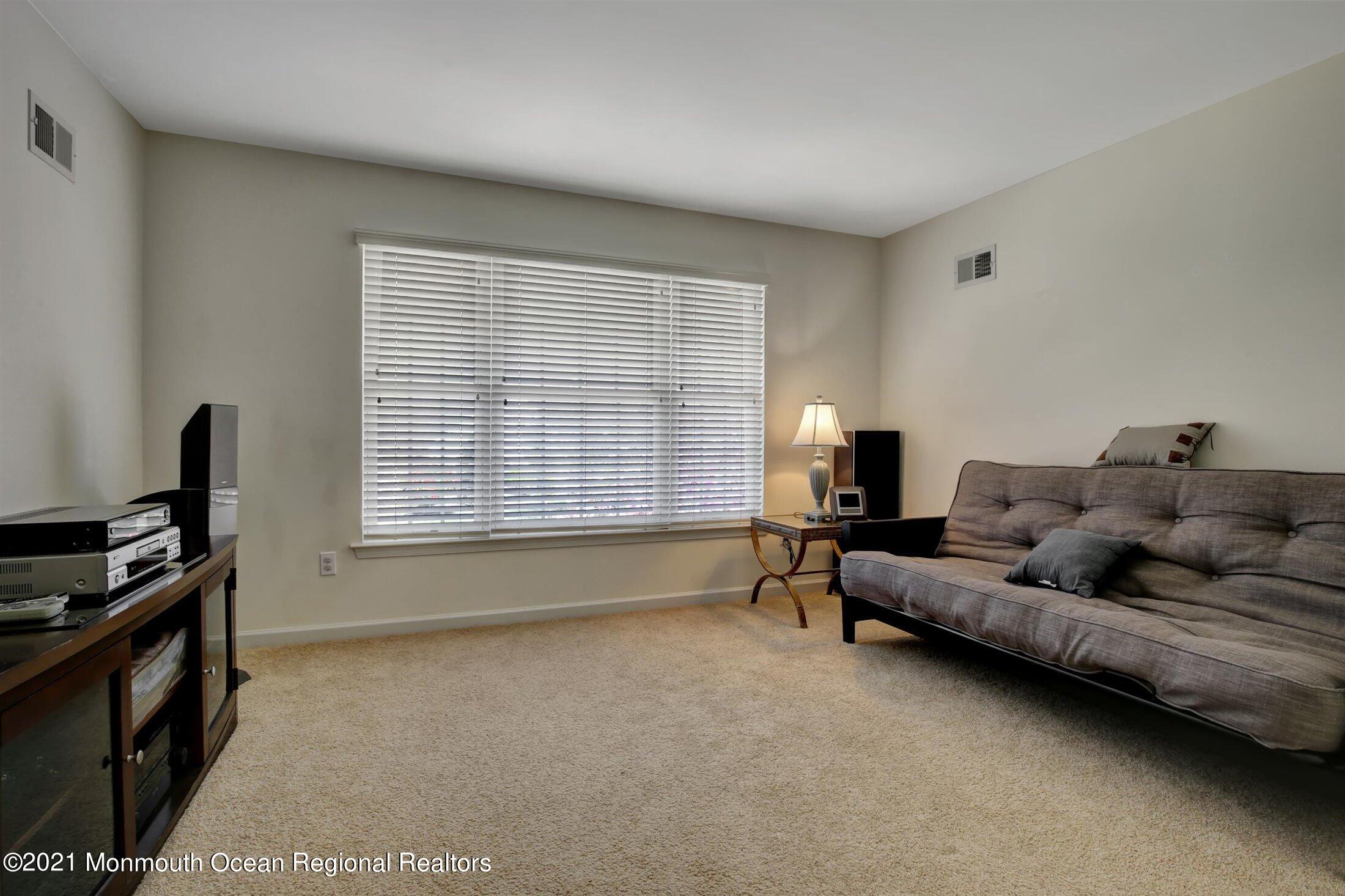 27 Muirfield Road Jackson, NJ 08527 - Photo 27 of 45 27-Loft Bedroom