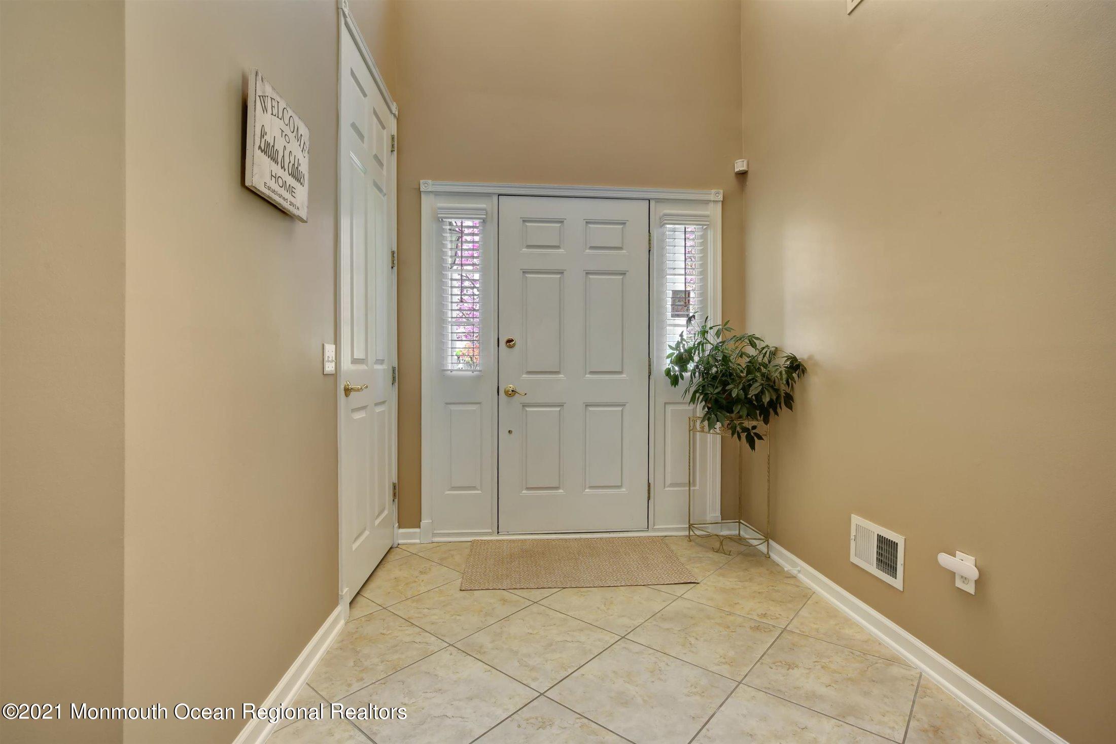 27 Muirfield Road Jackson, NJ 08527 - Photo 4 of 45 04-Front Entry
