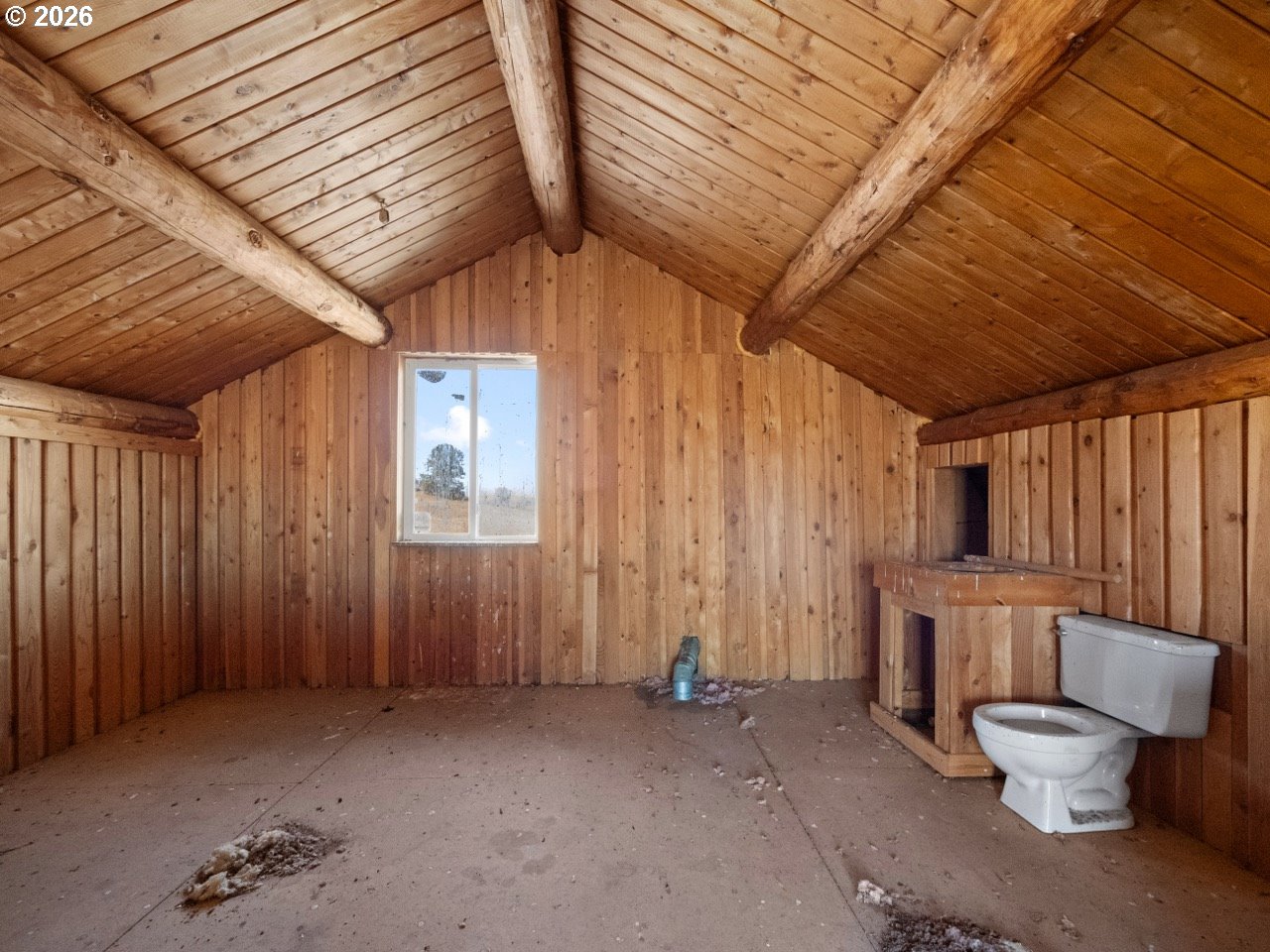 Roulet Loop Elgin, OR 97827 - Photo 11 of 14 a view of a room with furniture and windows