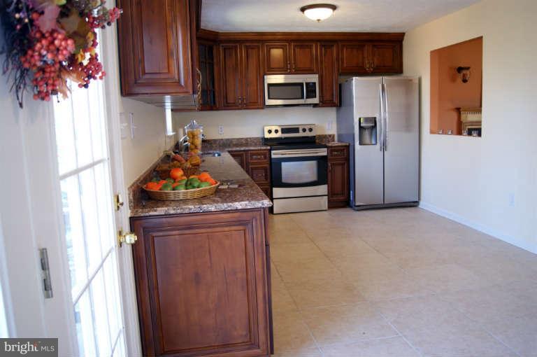 70 Greenfield Road Front Royal, VA 22630 - Photo 12 of 28 Kitchen